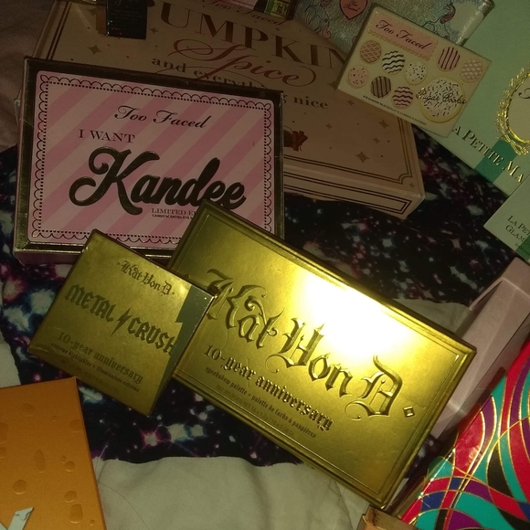 LOTS OF MAKEUP THIS IS JUST SOME - Picture 9 of 12